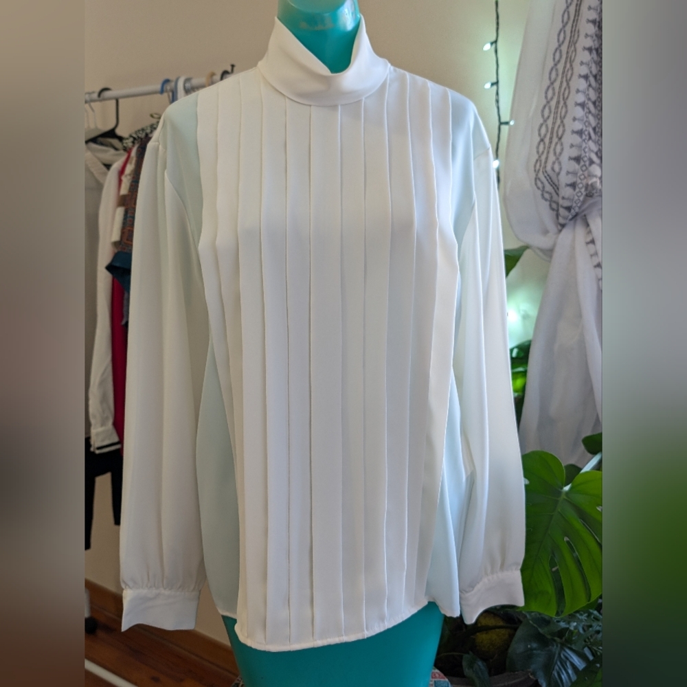 Vintage full front pleated white blouse